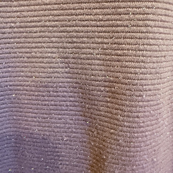 Athleta Women’s Long Sleeve Gray and Silver Scoop neck Top sz L - Picture 7 of 10